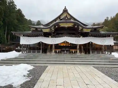 彌彦神社の本殿