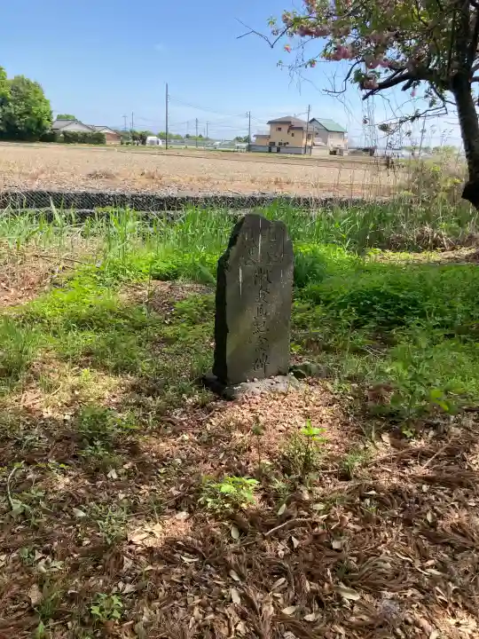 川中子熊野神社の{uncategorized: "未分類", other: "その他", undefined: "問題あり", building: "その他建物", grave: "お墓", sacred_gate: "鳥居", guardian: "狛犬", statue: "像", buddha: "仏像", history: "歴史", nature: "自然", garden: "庭園", animal: "動物", pagoda: "塔", temizu: "手水舎", mountain_gate: "山門・神門", sanctuary: "本殿・本堂", subordinate: "末社・摂社", art: "芸術", scenery: "景色", jizo: "地蔵", ema: "絵馬", goshuin: "御朱印", omikuji: "おみくじ", items: "授与品その他", amulet: "お守り", goshuincho: "御朱印帳", eats: "食事", festival: "お祭り", votive_dance: "神楽", shichigosan: "七五三参", wedding: "結婚式", experience: "体験その他", initially: "初詣", around: "周辺", anti_infection: "感染症対策"}