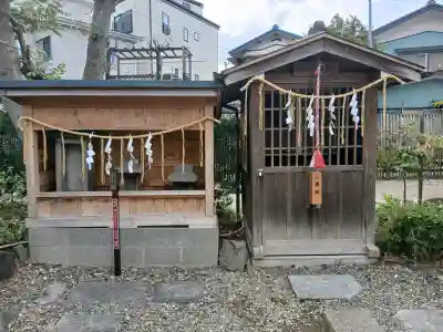 菊田神社の{uncategorized: "未分類", other: "その他", undefined: "問題あり", building: "その他建物", grave: "お墓", sacred_gate: "鳥居", guardian: "狛犬", statue: "像", buddha: "仏像", history: "歴史", nature: "自然", garden: "庭園", animal: "動物", pagoda: "塔", temizu: "手水舎", mountain_gate: "山門・神門", sanctuary: "本殿・本堂", subordinate: "末社・摂社", art: "芸術", scenery: "景色", jizo: "地蔵", ema: "絵馬", goshuin: "御朱印", omikuji: "おみくじ", items: "授与品その他", amulet: "お守り", goshuincho: "御朱印帳", eats: "食事", festival: "お祭り", votive_dance: "神楽", shichigosan: "七五三参", wedding: "結婚式", experience: "体験その他", initially: "初詣", around: "周辺", anti_infection: "感染症対策"}