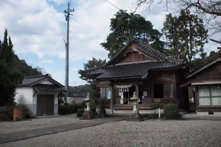 医光寺の本殿・本堂