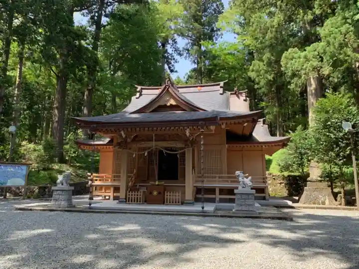 須山浅間神社の本殿・本堂