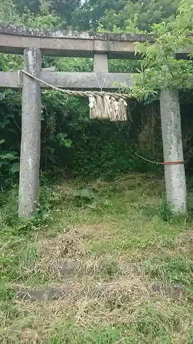 白山神社の鳥居