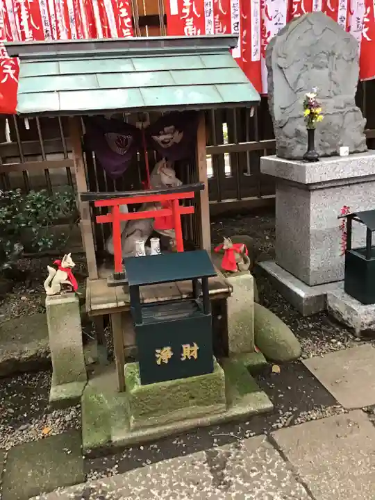 豊川稲荷東京別院の末社・摂社