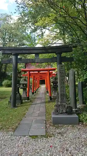 八幡秋田神社の鳥居