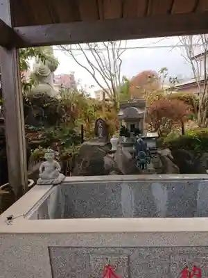 妙正結社の手水舎