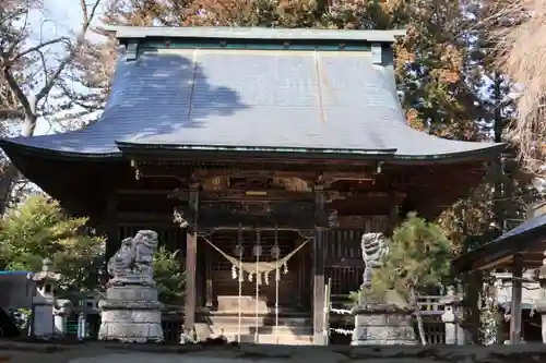 田村神社の本殿・本堂