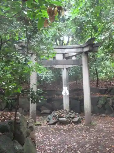 木嶋坐天照御魂神社の鳥居