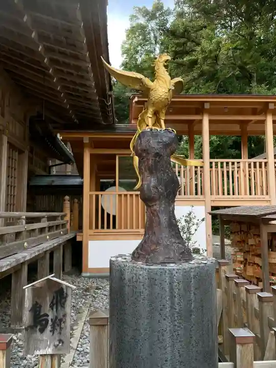 宇倍神社の{uncategorized: "未分類", other: "その他", undefined: "問題あり", building: "その他建物", grave: "お墓", sacred_gate: "鳥居", guardian: "狛犬", statue: "像", buddha: "仏像", history: "歴史", nature: "自然", garden: "庭園", animal: "動物", pagoda: "塔", temizu: "手水舎", mountain_gate: "山門・神門", sanctuary: "本殿・本堂", subordinate: "末社・摂社", art: "芸術", scenery: "景色", jizo: "地蔵", ema: "絵馬", goshuin: "御朱印", omikuji: "おみくじ", items: "授与品その他", amulet: "お守り", goshuincho: "御朱印帳", eats: "食事", festival: "お祭り", votive_dance: "神楽", shichigosan: "七五三参", wedding: "結婚式", experience: "体験その他", initially: "初詣", around: "周辺", anti_infection: "感染症対策"}