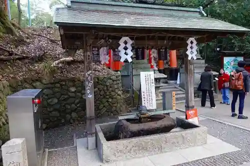 伏見稲荷大社の手水舎