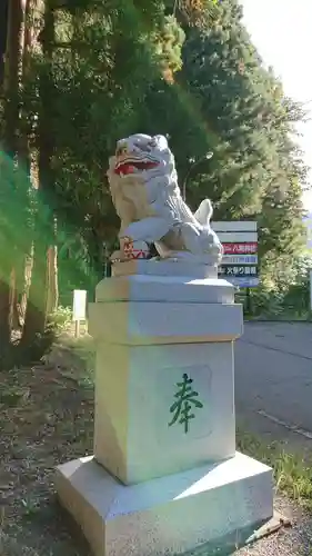 八海神社の狛犬