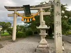 白山神社の鳥居