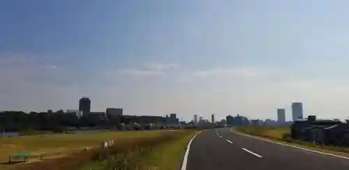 小岩田天祖神社の周辺
