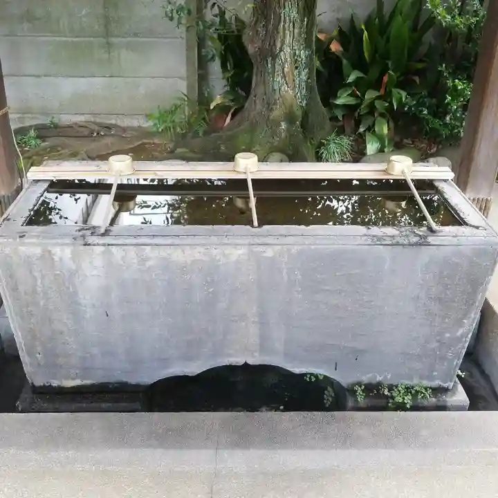 幸稲荷神社の手水舎
