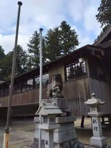 田村神社の狛犬