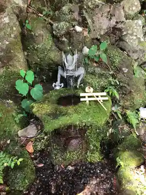 玉簾神社の手水舎
