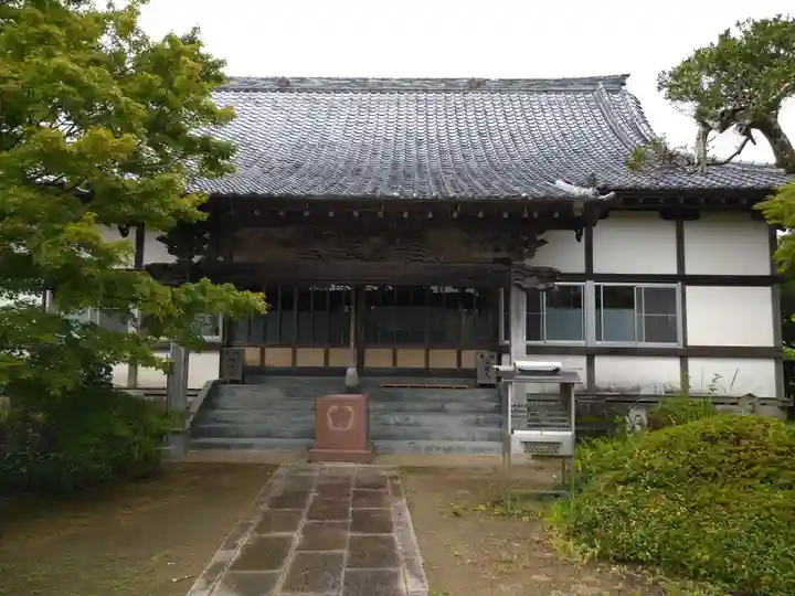 久原寺の本殿・本堂