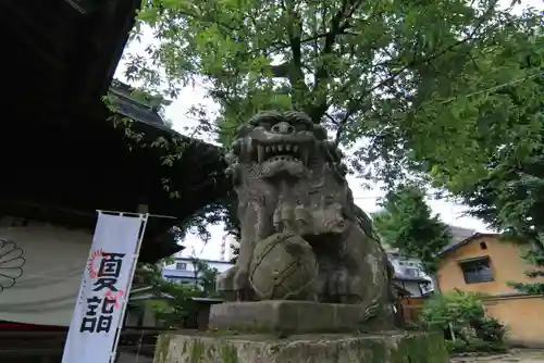 阿邪訶根神社の狛犬