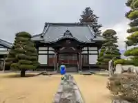 領法寺の本殿・本堂