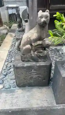 榎稲荷神社の狛犬