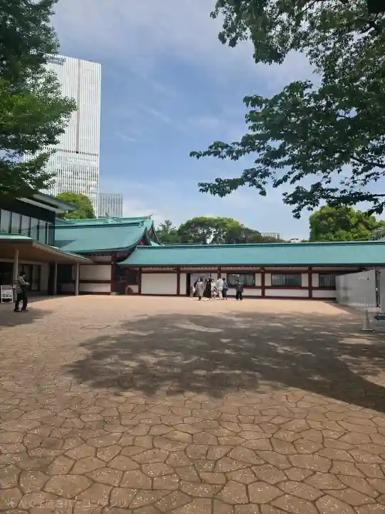 日枝神社の{uncategorized: "未分類", other: "その他", undefined: "問題あり", building: "その他建物", grave: "お墓", sacred_gate: "鳥居", guardian: "狛犬", statue: "像", buddha: "仏像", history: "歴史", nature: "自然", garden: "庭園", animal: "動物", pagoda: "塔", temizu: "手水舎", mountain_gate: "山門・神門", sanctuary: "本殿・本堂", subordinate: "末社・摂社", art: "芸術", scenery: "景色", jizo: "地蔵", ema: "絵馬", goshuin: "御朱印", omikuji: "おみくじ", items: "授与品その他", amulet: "お守り", goshuincho: "御朱印帳", eats: "食事", festival: "お祭り", votive_dance: "神楽", shichigosan: "七五三参", wedding: "結婚式", experience: "体験その他", initially: "初詣", around: "周辺", anti_infection: "感染症対策"}