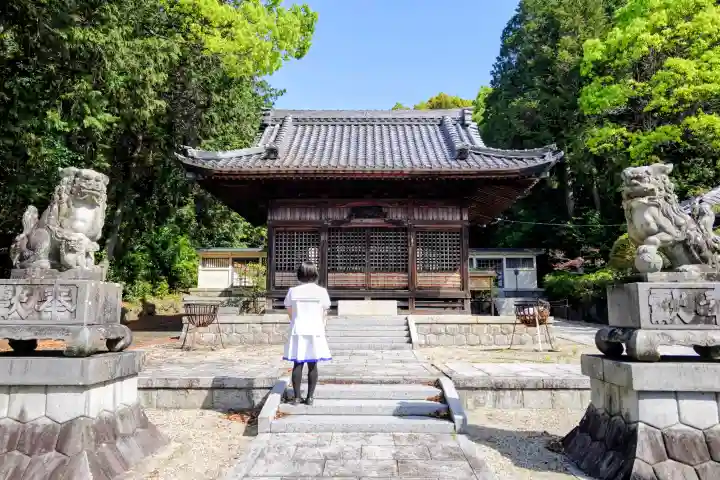 八柱社の{uncategorized: "未分類", other: "その他", undefined: "問題あり", building: "その他建物", grave: "お墓", sacred_gate: "鳥居", guardian: "狛犬", statue: "像", buddha: "仏像", history: "歴史", nature: "自然", garden: "庭園", animal: "動物", pagoda: "塔", temizu: "手水舎", mountain_gate: "山門・神門", sanctuary: "本殿・本堂", subordinate: "末社・摂社", art: "芸術", scenery: "景色", jizo: "地蔵", ema: "絵馬", goshuin: "御朱印", omikuji: "おみくじ", items: "授与品その他", amulet: "お守り", goshuincho: "御朱印帳", eats: "食事", festival: "お祭り", votive_dance: "神楽", shichigosan: "七五三参", wedding: "結婚式", experience: "体験その他", initially: "初詣", around: "周辺", anti_infection: "感染症対策"}