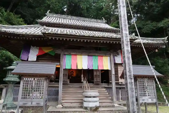平等寺の本殿・本堂