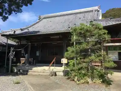成願寺の本殿・本堂