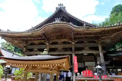 岡寺（龍蓋寺）の本殿・本堂