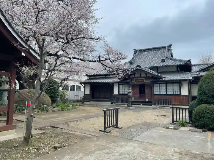真福寺の{uncategorized: "未分類", other: "その他", undefined: "問題あり", building: "その他建物", grave: "お墓", sacred_gate: "鳥居", guardian: "狛犬", statue: "像", buddha: "仏像", history: "歴史", nature: "自然", garden: "庭園", animal: "動物", pagoda: "塔", temizu: "手水舎", mountain_gate: "山門・神門", sanctuary: "本殿・本堂", subordinate: "末社・摂社", art: "芸術", scenery: "景色", jizo: "地蔵", ema: "絵馬", goshuin: "御朱印", omikuji: "おみくじ", items: "授与品その他", amulet: "お守り", goshuincho: "御朱印帳", eats: "食事", festival: "お祭り", votive_dance: "神楽", shichigosan: "七五三参", wedding: "結婚式", experience: "体験その他", initially: "初詣", around: "周辺", anti_infection: "感染症対策"}