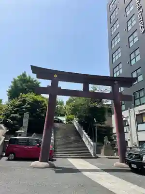 白金氷川神社の鳥居