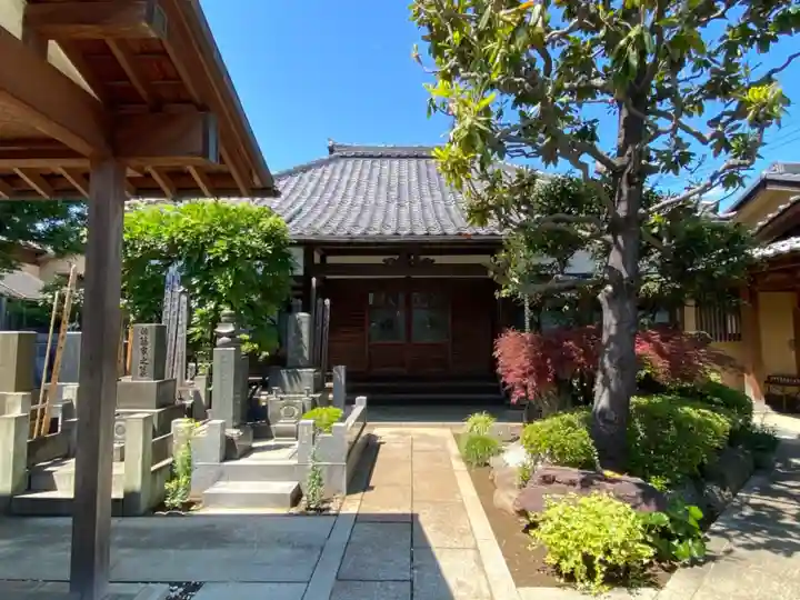 法蔵院の本殿・本堂