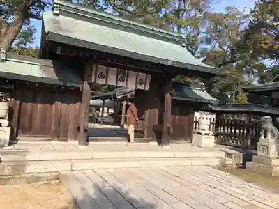 玉祖神社の山門・神門