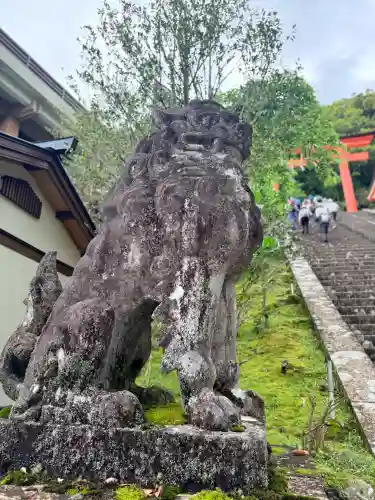 熊野那智大社の{uncategorized: "未分類", other: "その他", undefined: "問題あり", building: "その他建物", grave: "お墓", sacred_gate: "鳥居", guardian: "狛犬", statue: "像", buddha: "仏像", history: "歴史", nature: "自然", garden: "庭園", animal: "動物", pagoda: "塔", temizu: "手水舎", mountain_gate: "山門・神門", sanctuary: "本殿・本堂", subordinate: "末社・摂社", art: "芸術", scenery: "景色", jizo: "地蔵", ema: "絵馬", goshuin: "御朱印", omikuji: "おみくじ", items: "授与品その他", amulet: "お守り", goshuincho: "御朱印帳", eats: "食事", festival: "お祭り", votive_dance: "神楽", shichigosan: "七五三参", wedding: "結婚式", experience: "体験その他", initially: "初詣", around: "周辺", anti_infection: "感染症対策"}