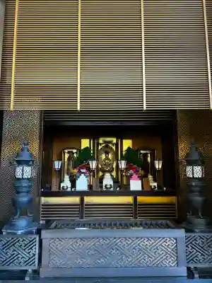 成田山新勝寺の{uncategorized: "未分類", other: "その他", undefined: "問題あり", building: "その他建物", grave: "お墓", sacred_gate: "鳥居", guardian: "狛犬", statue: "像", buddha: "仏像", history: "歴史", nature: "自然", garden: "庭園", animal: "動物", pagoda: "塔", temizu: "手水舎", mountain_gate: "山門・神門", sanctuary: "本殿・本堂", subordinate: "末社・摂社", art: "芸術", scenery: "景色", jizo: "地蔵", ema: "絵馬", goshuin: "御朱印", omikuji: "おみくじ", items: "授与品その他", amulet: "お守り", goshuincho: "御朱印帳", eats: "食事", festival: "お祭り", votive_dance: "神楽", shichigosan: "七五三参", wedding: "結婚式", experience: "体験その他", initially: "初詣", around: "周辺", anti_infection: "感染症対策"}
