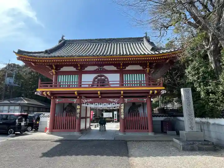 極楽寺の{uncategorized: "未分類", other: "その他", undefined: "問題あり", building: "その他建物", grave: "お墓", sacred_gate: "鳥居", guardian: "狛犬", statue: "像", buddha: "仏像", history: "歴史", nature: "自然", garden: "庭園", animal: "動物", pagoda: "塔", temizu: "手水舎", mountain_gate: "山門・神門", sanctuary: "本殿・本堂", subordinate: "末社・摂社", art: "芸術", scenery: "景色", jizo: "地蔵", ema: "絵馬", goshuin: "御朱印", omikuji: "おみくじ", items: "授与品その他", amulet: "お守り", goshuincho: "御朱印帳", eats: "食事", festival: "お祭り", votive_dance: "神楽", shichigosan: "七五三参", wedding: "結婚式", experience: "体験その他", initially: "初詣", around: "周辺", anti_infection: "感染症対策"}