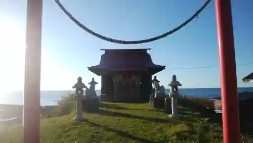 美谷稲荷神社の本殿