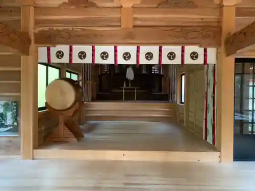 三島神社の本殿・本堂