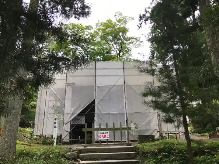 達谷西光寺(岩手県)