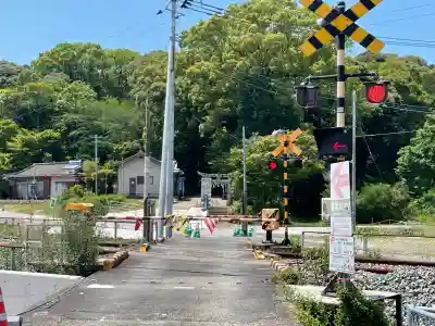 久山年神社の{uncategorized: "未分類", other: "その他", undefined: "問題あり", building: "その他建物", grave: "お墓", sacred_gate: "鳥居", guardian: "狛犬", statue: "像", buddha: "仏像", history: "歴史", nature: "自然", garden: "庭園", animal: "動物", pagoda: "塔", temizu: "手水舎", mountain_gate: "山門・神門", sanctuary: "本殿・本堂", subordinate: "末社・摂社", art: "芸術", scenery: "景色", jizo: "地蔵", ema: "絵馬", goshuin: "御朱印", omikuji: "おみくじ", items: "授与品その他", amulet: "お守り", goshuincho: "御朱印帳", eats: "食事", festival: "お祭り", votive_dance: "神楽", shichigosan: "七五三参", wedding: "結婚式", experience: "体験その他", initially: "初詣", around: "周辺", anti_infection: "感染症対策"}