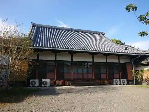 光明寺の本殿・本堂