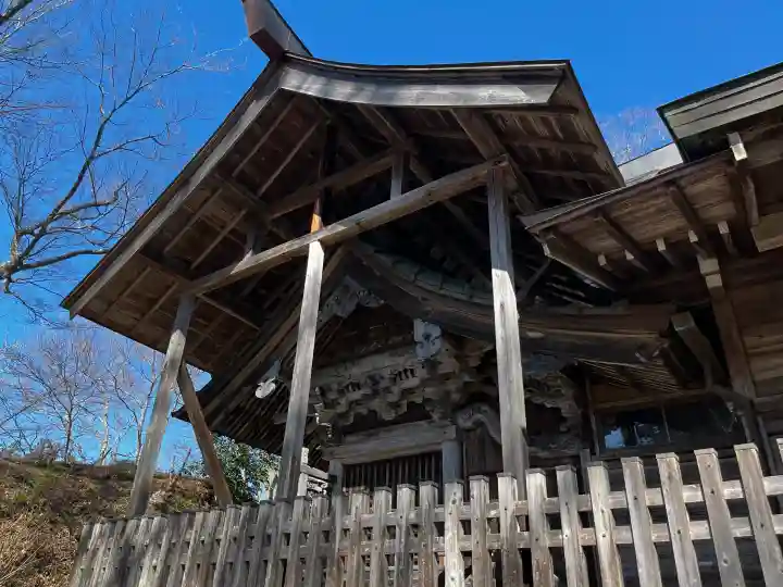 石都々古和気神社の{uncategorized: "未分類", other: "その他", undefined: "問題あり", building: "その他建物", grave: "お墓", sacred_gate: "鳥居", guardian: "狛犬", statue: "像", buddha: "仏像", history: "歴史", nature: "自然", garden: "庭園", animal: "動物", pagoda: "塔", temizu: "手水舎", mountain_gate: "山門・神門", sanctuary: "本殿・本堂", subordinate: "末社・摂社", art: "芸術", scenery: "景色", jizo: "地蔵", ema: "絵馬", goshuin: "御朱印", omikuji: "おみくじ", items: "授与品その他", amulet: "お守り", goshuincho: "御朱印帳", eats: "食事", festival: "お祭り", votive_dance: "神楽", shichigosan: "七五三参", wedding: "結婚式", experience: "体験その他", initially: "初詣", around: "周辺", anti_infection: "感染症対策"}