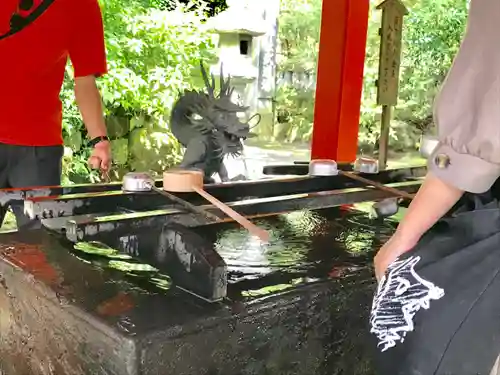 箱根神社の手水舎