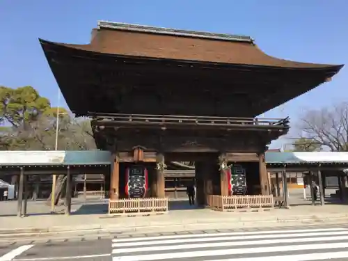 尾張大國霊神社（国府宮）の山門