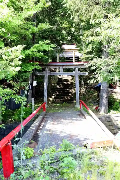 湯岱稲荷神社(北海道)