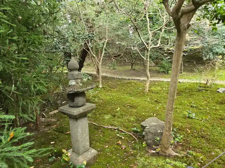霊鑑寺門跡(京都府)