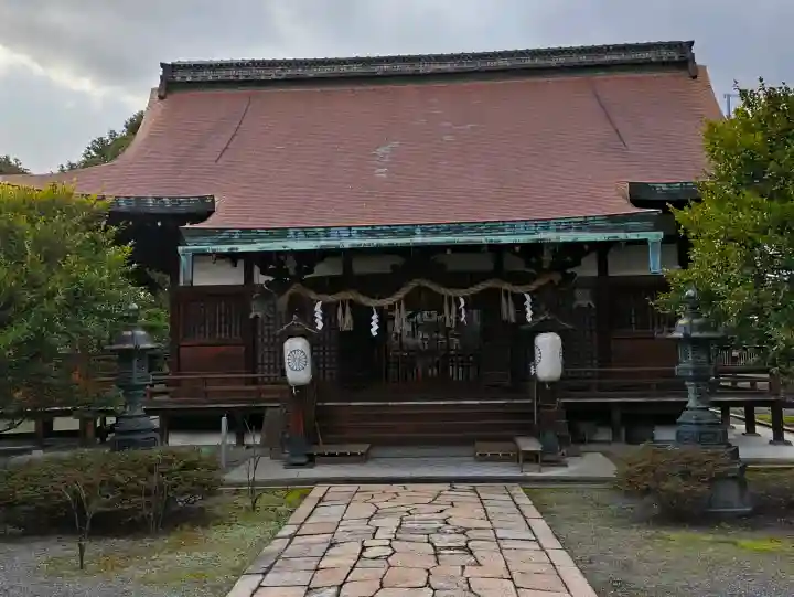 六孫王神社の{uncategorized: "未分類", other: "その他", undefined: "問題あり", building: "その他建物", grave: "お墓", sacred_gate: "鳥居", guardian: "狛犬", statue: "像", buddha: "仏像", history: "歴史", nature: "自然", garden: "庭園", animal: "動物", pagoda: "塔", temizu: "手水舎", mountain_gate: "山門・神門", sanctuary: "本殿・本堂", subordinate: "末社・摂社", art: "芸術", scenery: "景色", jizo: "地蔵", ema: "絵馬", goshuin: "御朱印", omikuji: "おみくじ", items: "授与品その他", amulet: "お守り", goshuincho: "御朱印帳", eats: "食事", festival: "お祭り", votive_dance: "神楽", shichigosan: "七五三参", wedding: "結婚式", experience: "体験その他", initially: "初詣", around: "周辺", anti_infection: "感染症対策"}