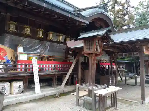 大和神社の本殿