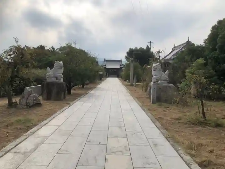 綱敷天満神社のその他建物