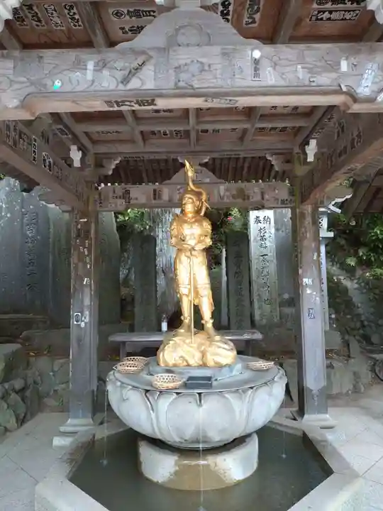 高尾山薬王院(東京都)