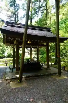 狭井坐大神荒魂神社(狭井神社)の手水舎
